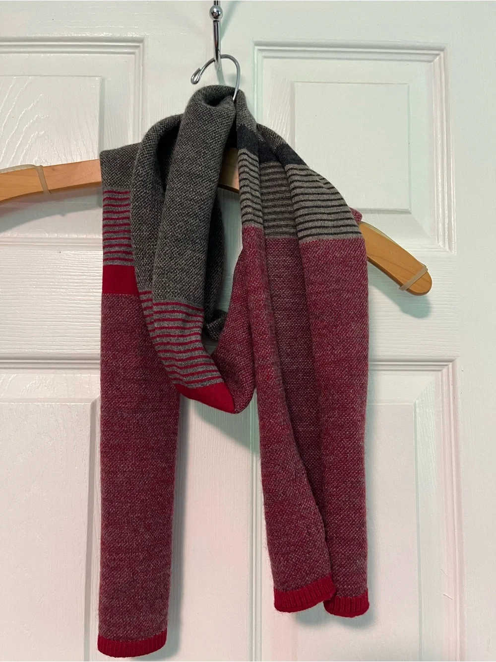GAP Heathered Red Merino Wool Scarf